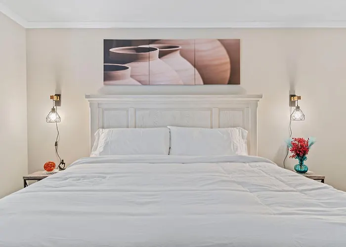 2 - Brand New Luxury 1Bdr,1Bath In Atlanta Ga